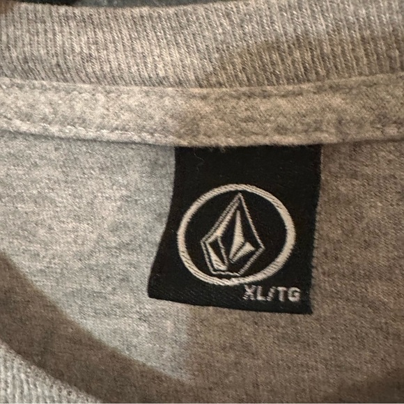 Vintage Volcom Stone Skate Gray Graphic T-Shirt Tee - Picture 5 of 7